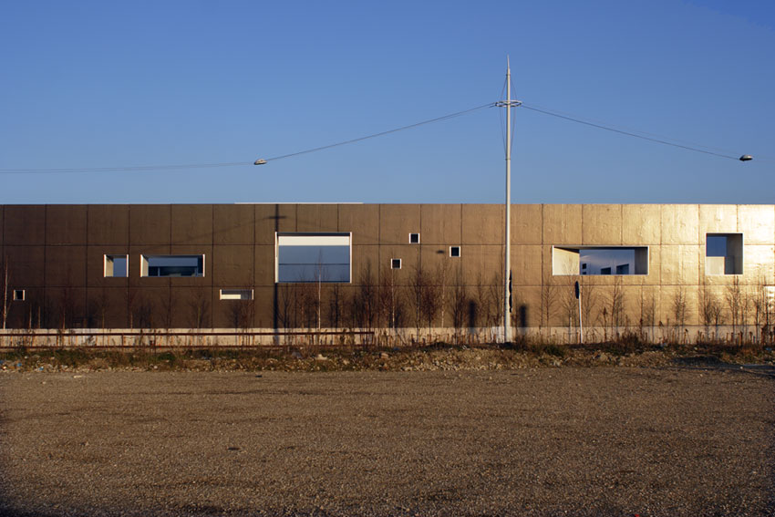 —◄o62►— Les bains des Docks