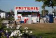 Des frites et des fleurs, comme à Saint Ouen en 1953 (à cause d'Edith... Je me souviens des frites à la graisse de cheval qu'on mangeait à Pigal